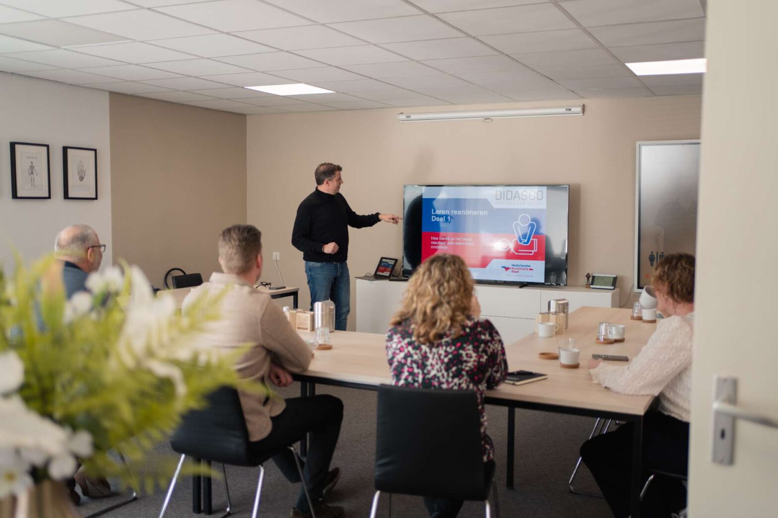 Voor wie is de basis instructeur cursus geschikt?